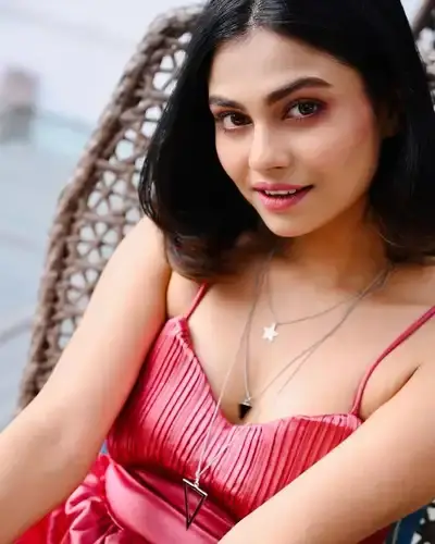Escort Service Khairagarh
